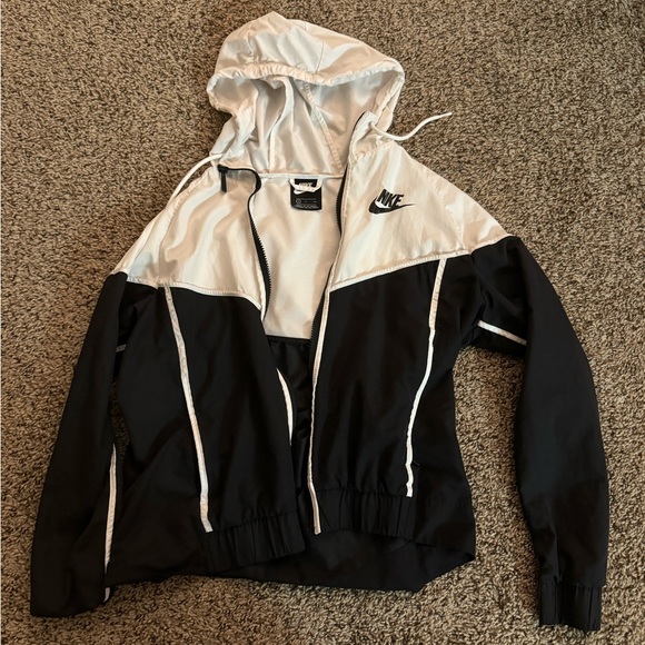 Nike Jacket - Picture 1 of 4